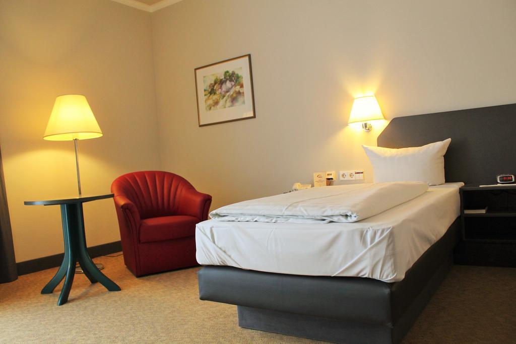 Hotel Woerth Worth an der Isar Luaran gambar
