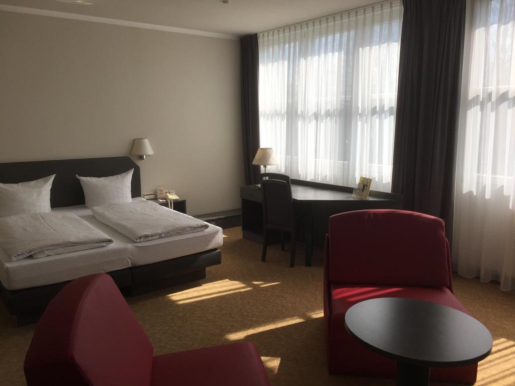Hotel Woerth Worth an der Isar Luaran gambar